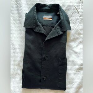 Black Van Heusen shirt